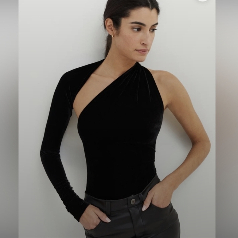Marcella NYC Manhattan Top | Elegant Black One-Shoulder Top